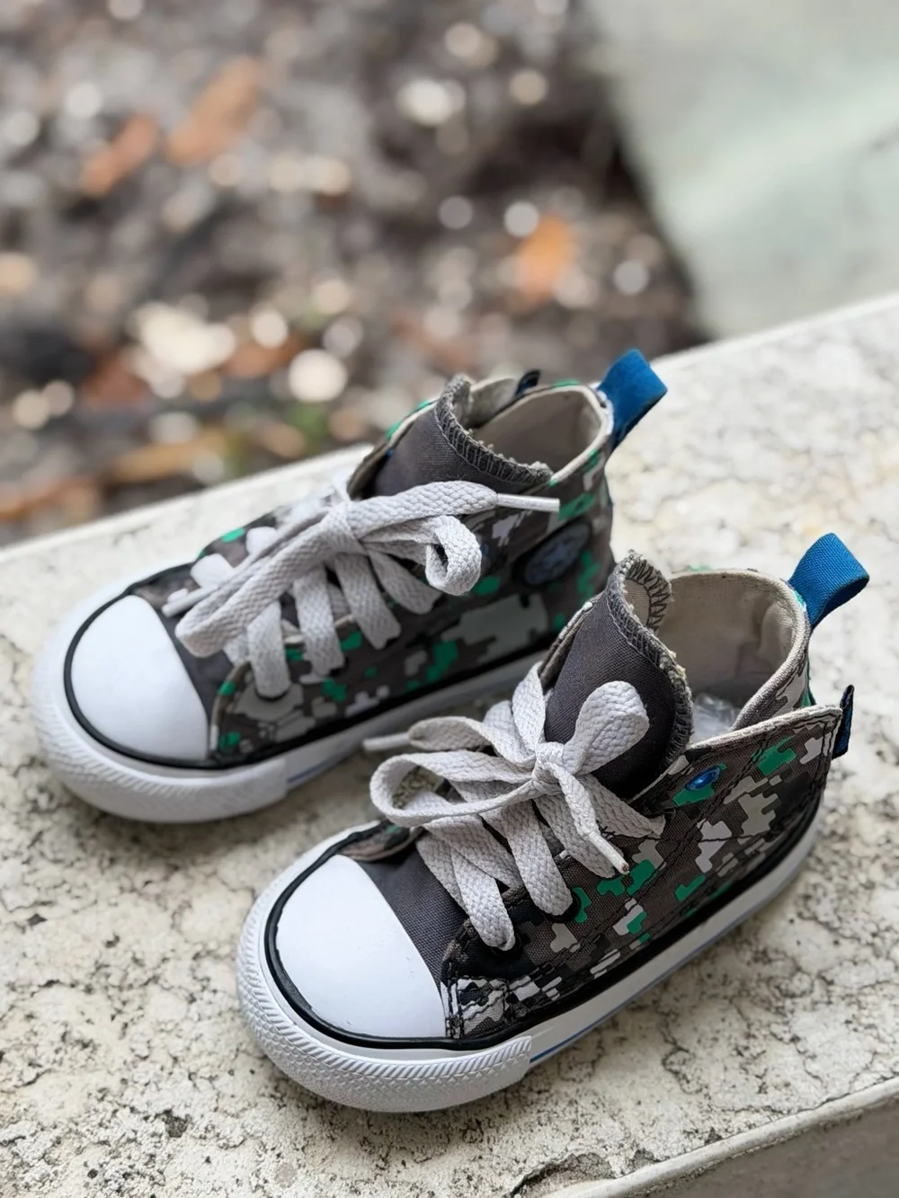 Converse Kids High Top Sneakers in Green, Gray & White Camo